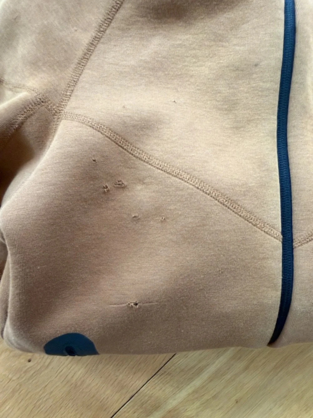 Kids Nike Tech Set - Picture 4 of 6
